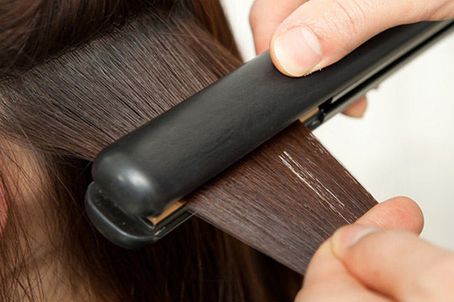 Hướng dẫn cách duỗi tóc tại nhà chuẩn salon “cực” đơn giản