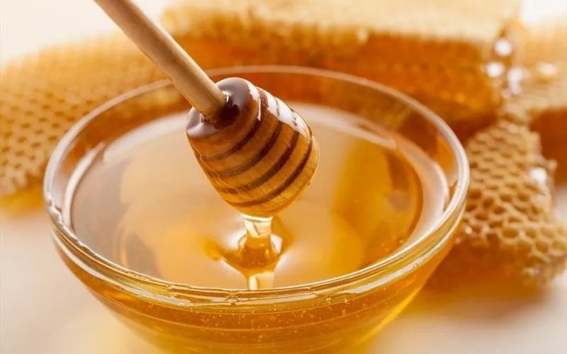 Những công dụng của mật ong đối với tóc